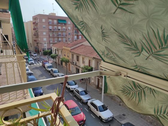 Foto 2 de Pis en venda a Carrús Oest - El Toscar de 3 habitacions amb terrassa i aire acondicionat