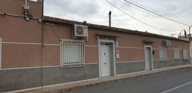 Foto 1 de Casa adossada en venda a Granja de Rocamora de 3 habitacions amb terrassa i garatge