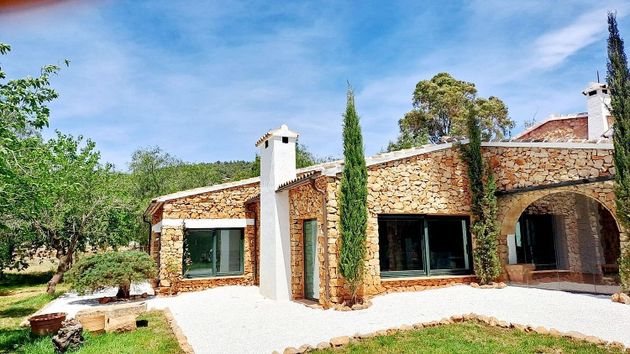 Foto 1 de Casa rural en venda a Senija de 4 habitacions amb terrassa i piscina