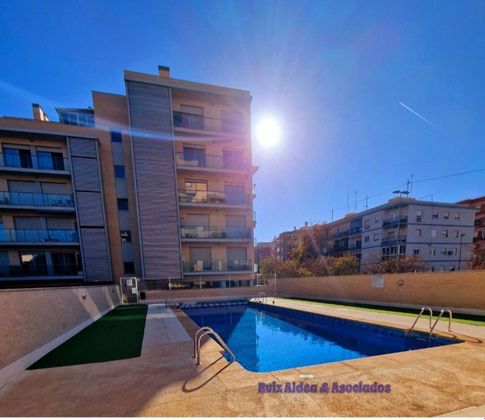 Foto 1 de Piso en alquiler en Garbinet de 2 habitaciones con terraza y piscina