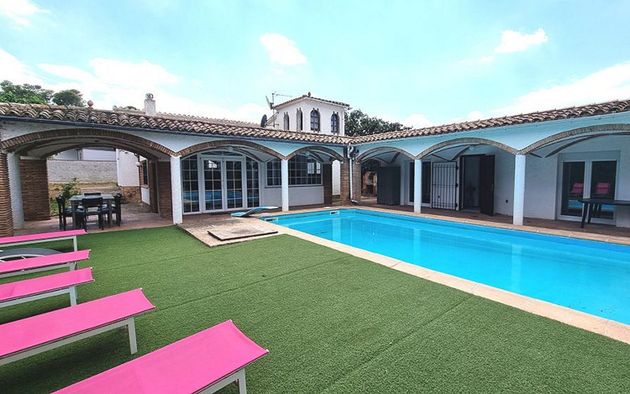 Foto 2 de Xalet en venda a urbanización Mas Tomasi Dalt Masos de 5 habitacions amb terrassa i piscina