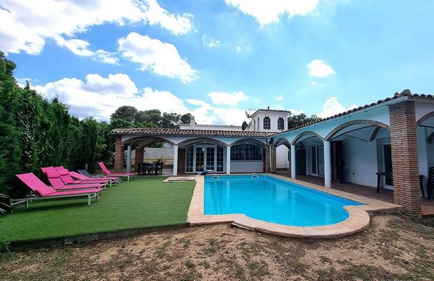 Foto 1 de Xalet en venda a urbanización Mas Tomasi Dalt Masos de 5 habitacions amb terrassa i piscina