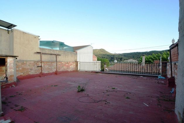 Foto 1 de Venta de casa en Vilanova del Camí de 6 habitaciones con terraza
