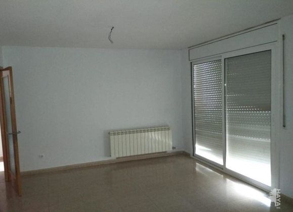Foto 2 de Venta de piso en Calaf de 3 habitaciones con balcón