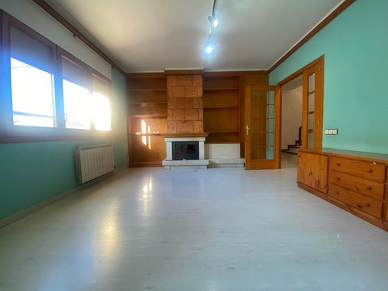 Foto 1 de Casa en venta en Òdena de 8 habitaciones con aire acondicionado y calefacción