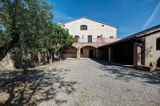 Foto 1 de Casa rural en venda a Sant Jaume Sesoliveres - Pla de la Maça de 5 habitacions amb terrassa i piscina