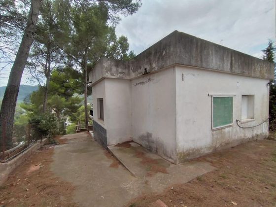 Foto 2 de Casa en venda a Vallirana de 4 habitacions amb terrassa i balcó