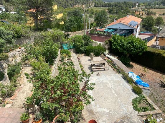 Foto 2 de Venta de chalet en Mediona de 4 habitaciones con terraza y jardín