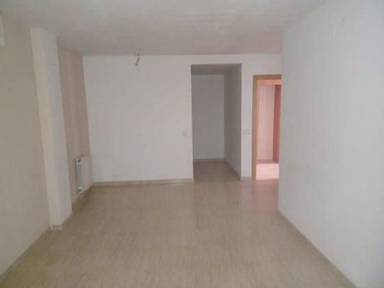 Foto 1 de Venta de piso en Vilanova del Camí de 3 habitaciones con balcón y ascensor