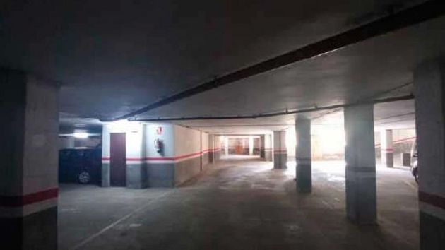 Foto 2 de Garatge en venda a El Poble Sec de 2465 m²