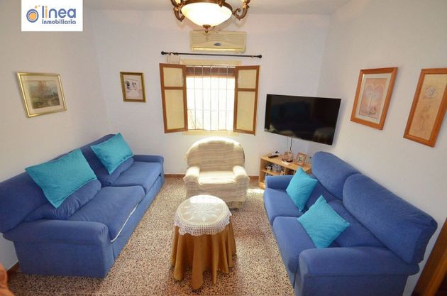 Foto 2 de Chalet en venta en Carretera Mojonera – Cortijos de Marín de 4 habitaciones con garaje y aire acondicionado