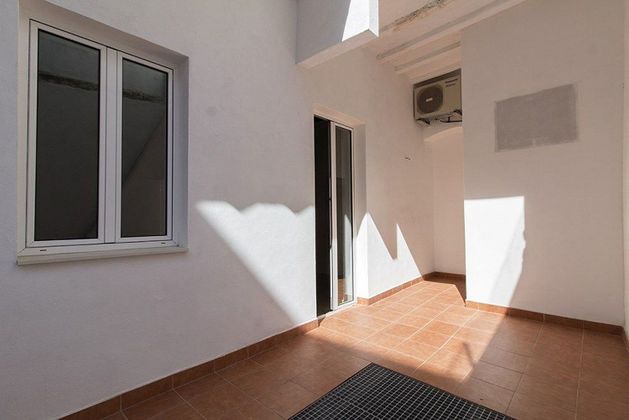 Foto 1 de Pis en venda a Eixample de 2 habitacions amb terrassa i aire acondicionat