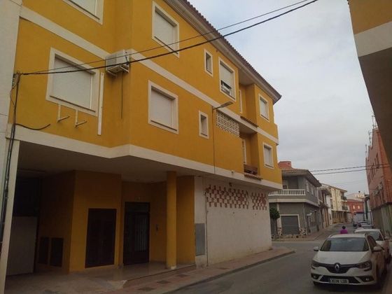 Foto 1 de Piso en venta en Ceutí de 2 habitaciones con terraza y balcón