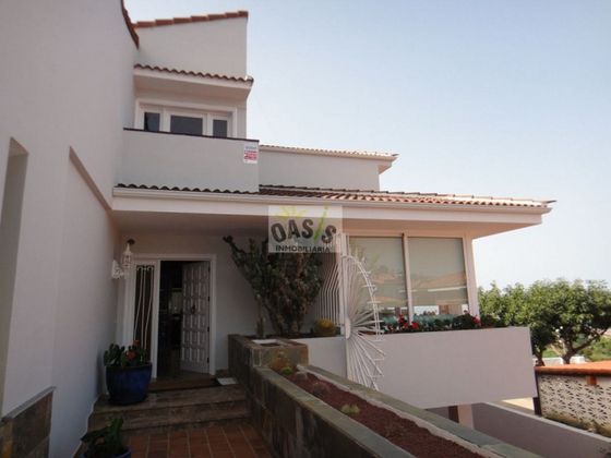 Foto 2 de Xalet en venda a Orotava (La) de 6 habitacions amb terrassa i garatge