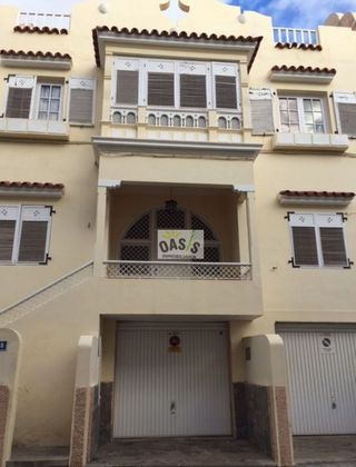 Foto 2 de Casa adossada en venda a Salamanca - Uruguay - Las Mimosas de 6 habitacions amb garatge