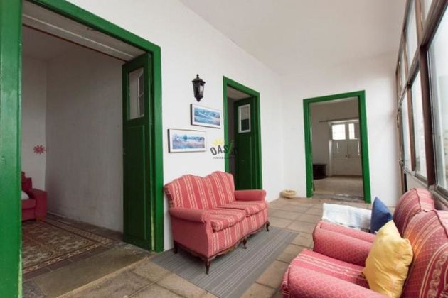 Foto 1 de Casa en venta en Arico de 4 habitaciones con terraza