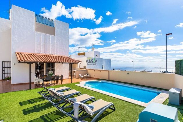 Foto 1 de Chalet en alquiler en Barranco Hondo de 3 habitaciones con terraza y piscina