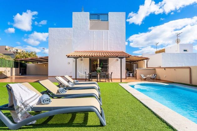 Foto 2 de Xalet en lloguer a Barranco Hondo de 3 habitacions amb terrassa i piscina