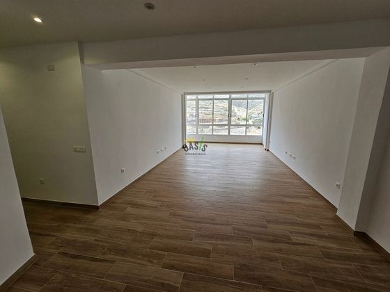 Foto 2 de Venta de piso en Ifara - Urbanización Anaga de 4 habitaciones con garaje y aire acondicionado