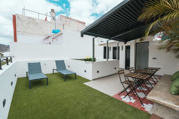 Foto 1 de Piso en alquiler en Centro - Santa Cruz de Tenerife de 1 habitación con terraza y muebles
