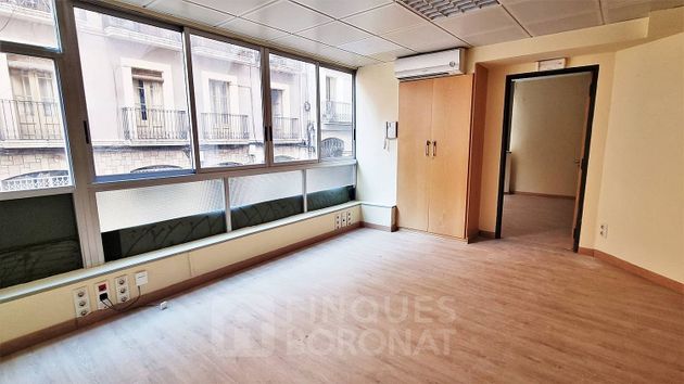 Foto 1 de Oficina en venta en calle Del Comte de Rius con aire acondicionado y ascensor