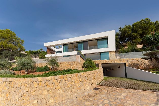 Foto 1 de Casa nova en venda a calle Tomàs Blanes Tolosa de 3 habitacions amb piscina i jardí