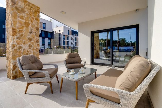 Foto 1 de Piso nuevo en venta en calle Juan García de 2 habitaciones con piscina y aire acondicionado