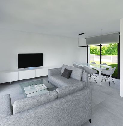 Foto 2 de Venta de casa nueva en calle Navas de Tolosa de 3 habitaciones con jardín y aire acondicionado