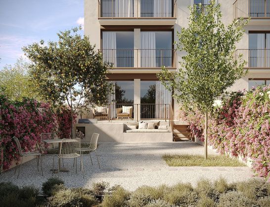 Foto 1 de Pis nou en venda a calle Sardenya de 2 habitacions amb piscina i jardí