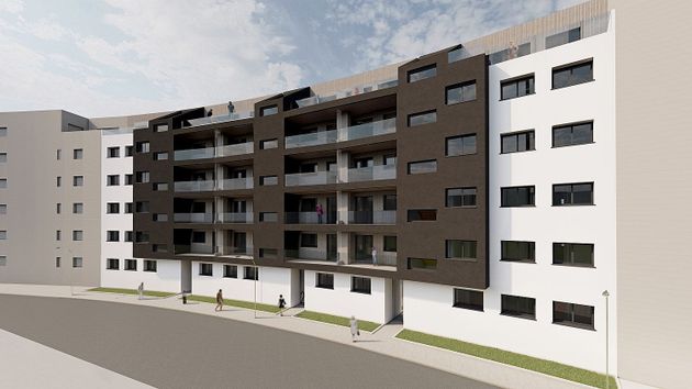 Foto 1 de Venta de piso nuevo en calle Presidente Adolfo Suarez de 3 habitaciones con jardín y ascensor