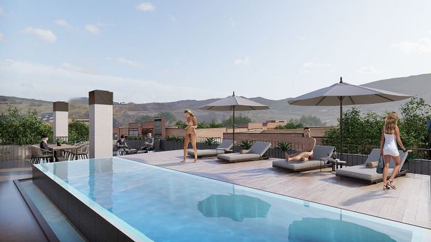 Foto 1 de Venta de piso nuevo en calle De Barcelona de 4 habitaciones con piscina y aire acondicionado