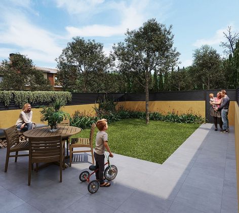 Foto 2 de Casa nova en venda a calle Maresme de 3 habitacions amb piscina i jardí
