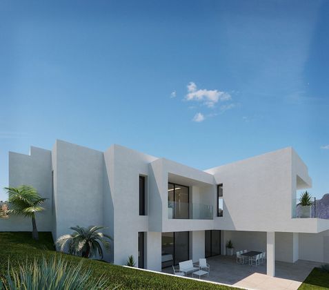 Foto 2 de Casa nueva en venta en urbanización Urbanización Gran Sol de 3 habitaciones con piscina y jardín