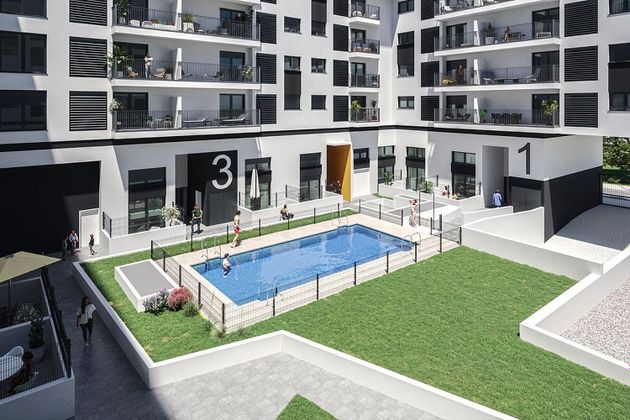 Foto 1 de Pis nou en venda a calle Sierra de Gádor de 2 habitacions amb piscina i ascensor