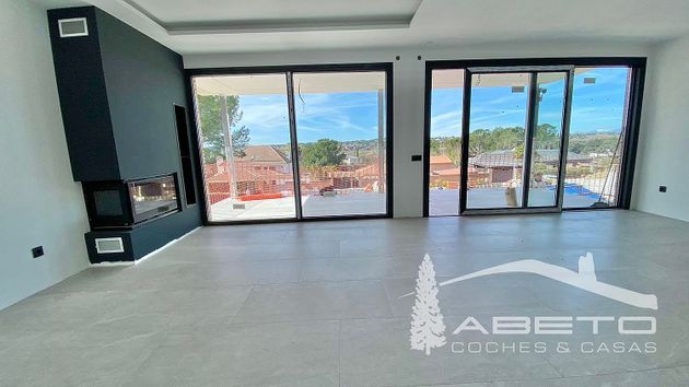 Foto 2 de Casa nueva en venta en Santo Domingo de 4 habitaciones con piscina y jardín