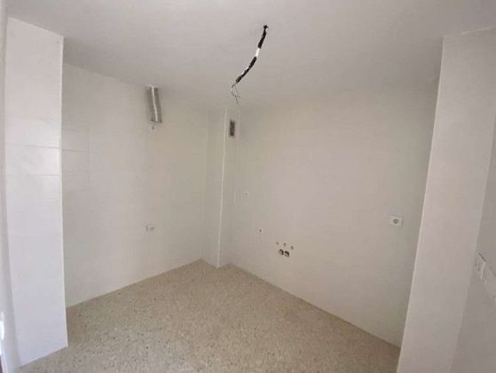 Foto 2 de Venta de piso nuevo en calle Miguel Arruda de 3 habitaciones con ascensor