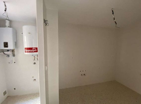Foto 2 de Pis nou en venda a calle Miguel Arruda de 3 habitacions amb ascensor