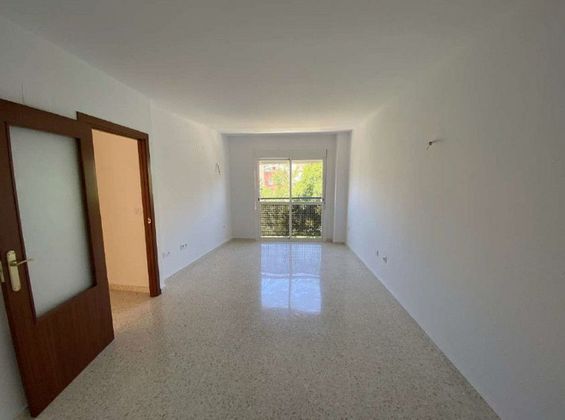 Foto 2 de Venta de piso nuevo en calle Miguel Arruda de 4 habitaciones con ascensor