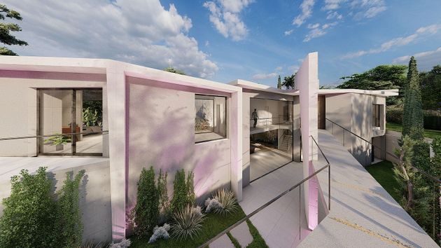 Foto 2 de Casa nova en venda a calle Valle de Tobalina de 5 habitacions amb piscina i jardí