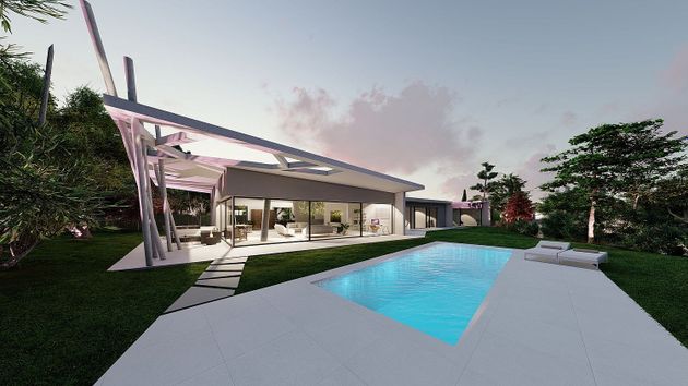 Foto 2 de Casa nueva en venta en calle Valle de Tobalina de 5 habitaciones con piscina y jardín