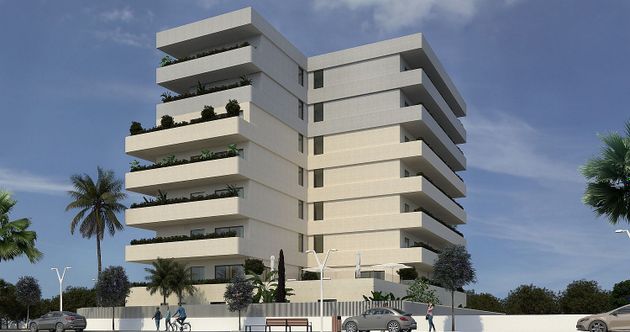 Foto 2 de Piso nuevo en venta en calle Del Barraquero de 2 habitaciones con piscina y ascensor