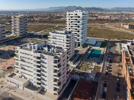 Foto 1 de Pis nou en venda a calle Federico García Lorca de 3 habitacions amb piscina i ascensor