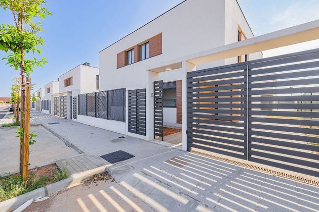 Foto 1 de Casa nova en venda a calle De la Pintura & Arquitectura Urbanización Virgen del Águila de 4 habitacions i 147 m²