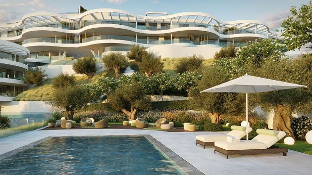 Foto 2 de Pis nou en venda a calle La Quinta de 3 habitacions amb piscina i jardí