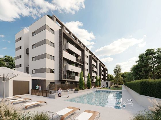 Foto 1 de Venta de piso nuevo en calle Almensilla Bollullos de 3 habitaciones con piscina y jardín