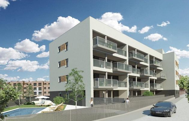 Foto 2 de Piso nuevo en venta en urbanización Lavaderos de 2 habitaciones con piscina y ascensor