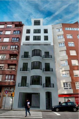 Foto 2 de Venta de piso nuevo en calle Hermanos Felgueroso de 2 habitaciones con ascensor