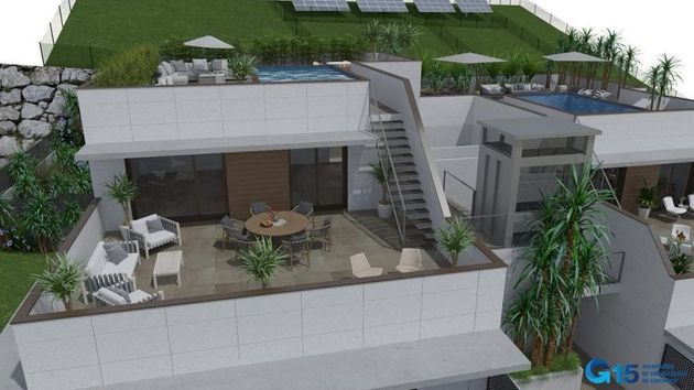 Foto 2 de Piso nuevo en venta en calle Atotxa Erreka de 3 habitaciones con piscina y jardín