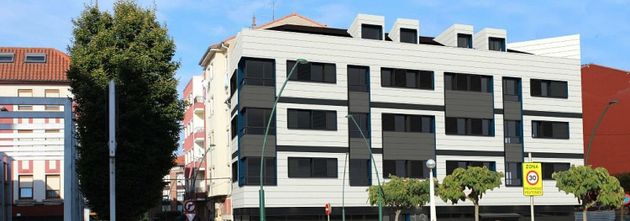Foto 1 de Venta de piso nuevo en calle Torreanaz de 2 habitaciones con ascensor