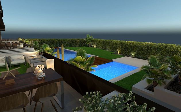 Foto 1 de Piso nuevo en venta en calle Valentín Gardeta de 3 habitaciones con piscina y jardín